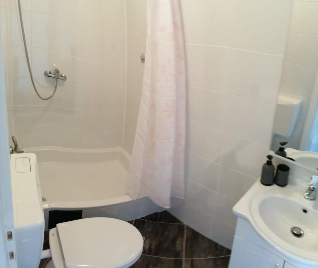 Apartmani Skalinada Marina Extérieur photo